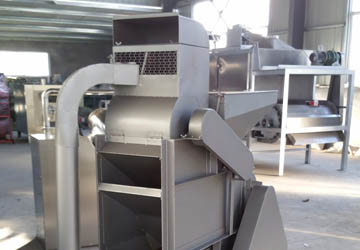 Operation of peanut shelling machine