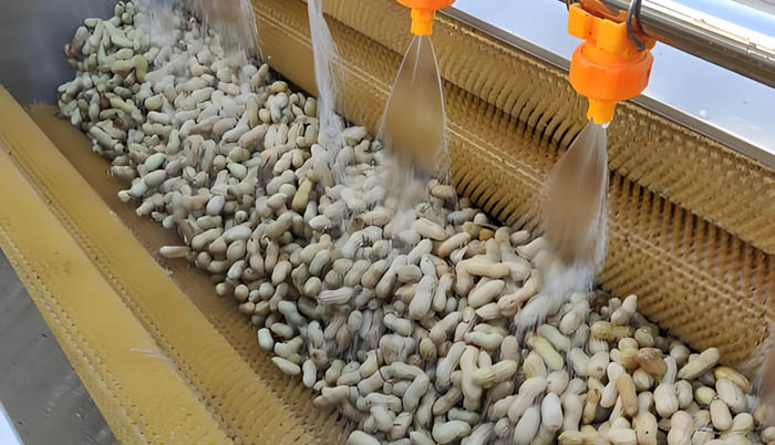 Peanut cleaning machine is a practical equipment for cleaning peanuts